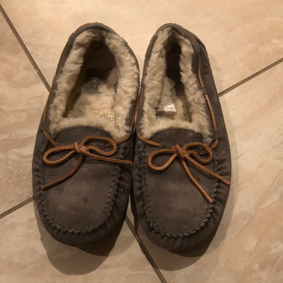 ugg moccasins - Picture 1 of 2
